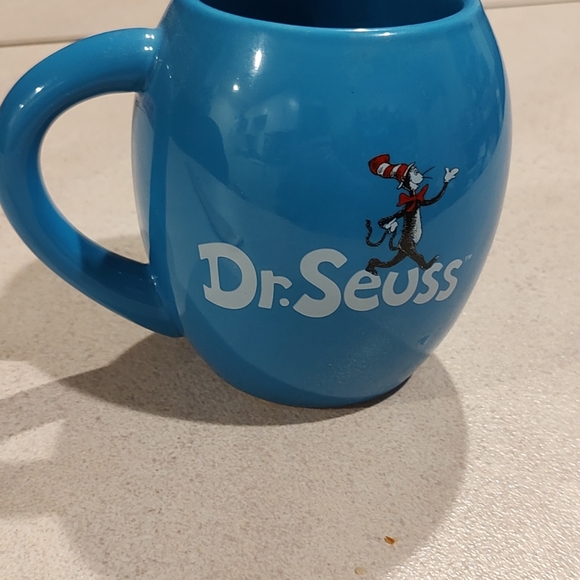 Product is a ceramic beverage coffee mug featuring iconic Dr. Seuss character - Picture 5 of 6